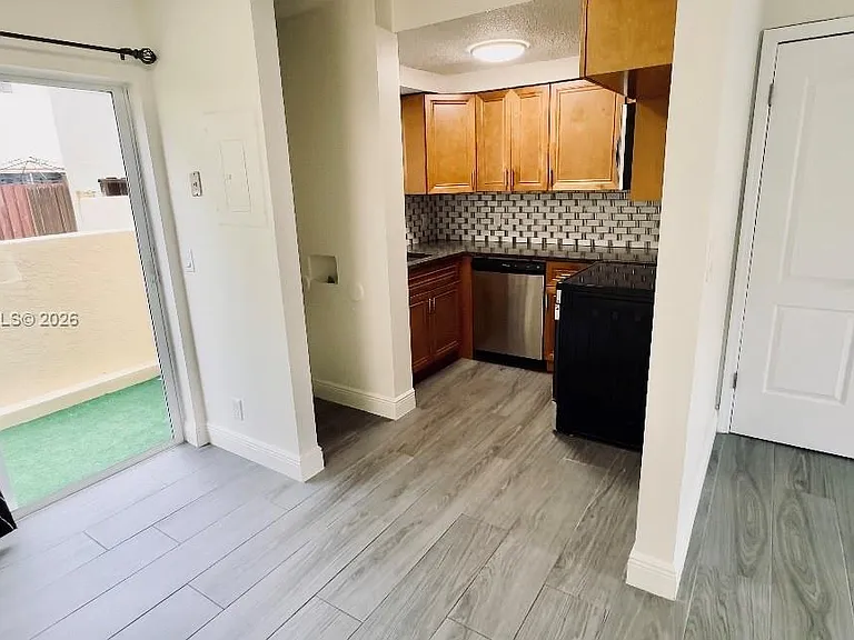 6625 Winfield Blvd #4-D — Photo 12