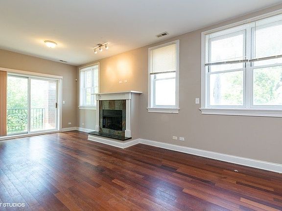 2nd image of 2113 W Gladys Ave Unit 3N