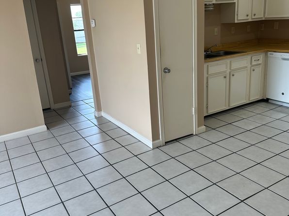 105 Tournament Blvd UNIT 22