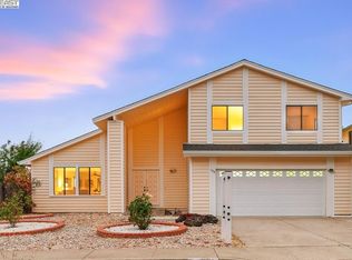 109 Oak Ct, Hercules, CA 94547