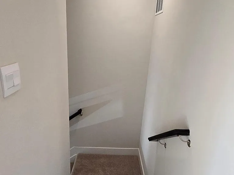 52 Aloma St — Photo 37