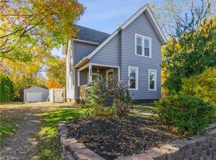 695 N Saint Clair St, Painesville, OH 44077