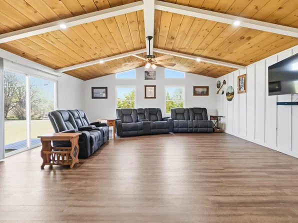 102 Cliffside Dr, Somerset, KY 42503