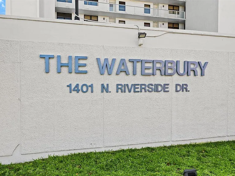 1401 N Riverside Dr #1104 — Photo 31