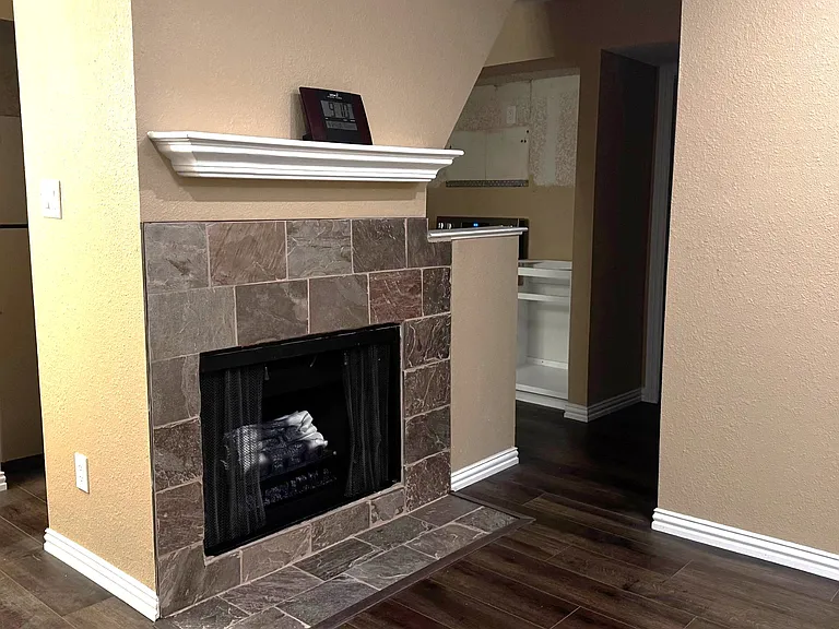 2314 Bamboo Dr #I105 — Photo 5