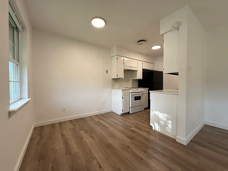 1017 S 22nd St #2 — Photo 2