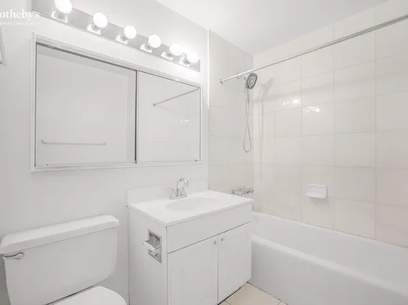 310 East 46th Street image 10 of 14