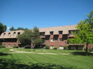 2839 W Glen Flora Ave APT 111, Waukegan, IL 60085