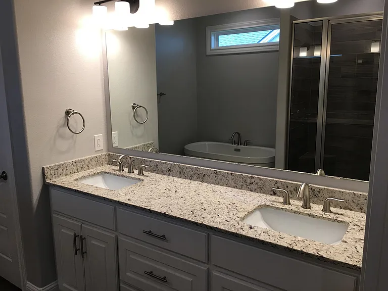 Master Bath Granite Vanity, Tile Shower, and Tub