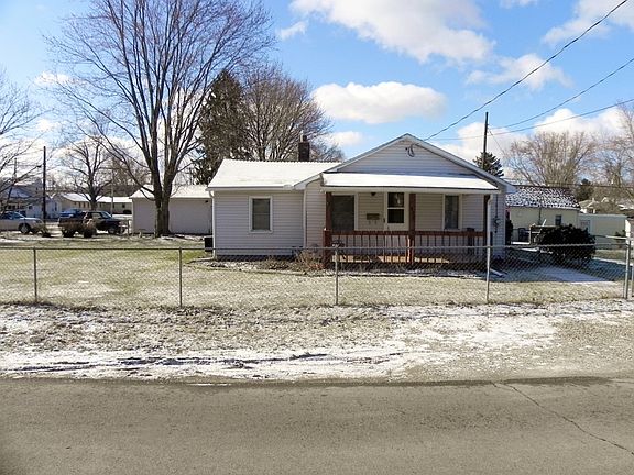 2nd image of 899 Garfield Ave