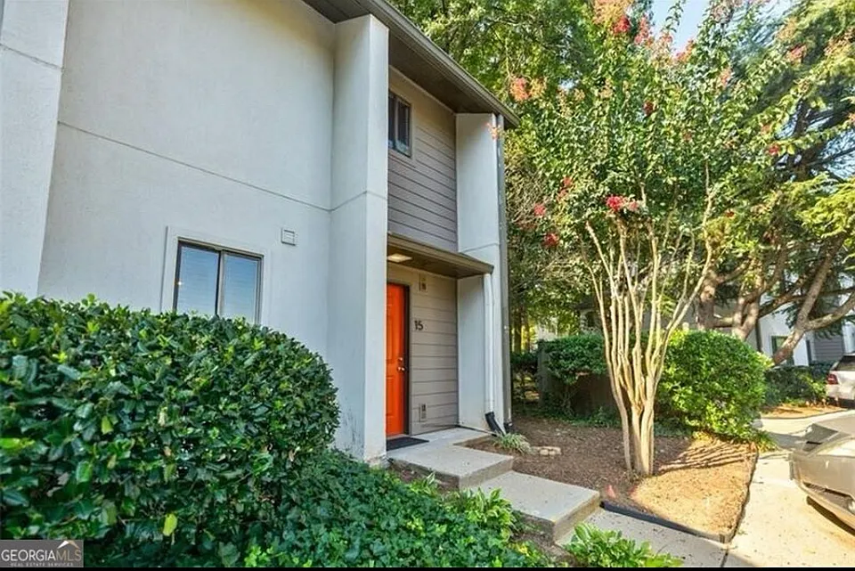 1 bed, 960 sqft, $1,950 — Photo 4