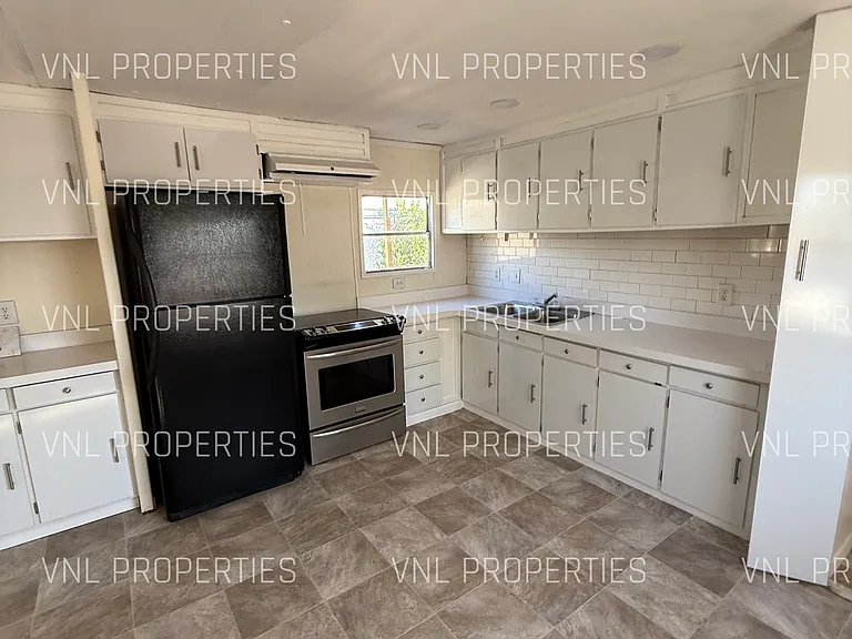 4801 S Main St #39 — Photo 6