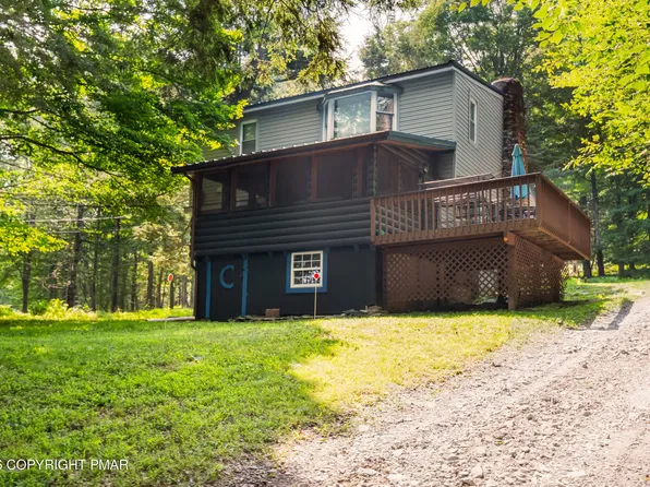 962 Route 507, Greentown, PA 18426