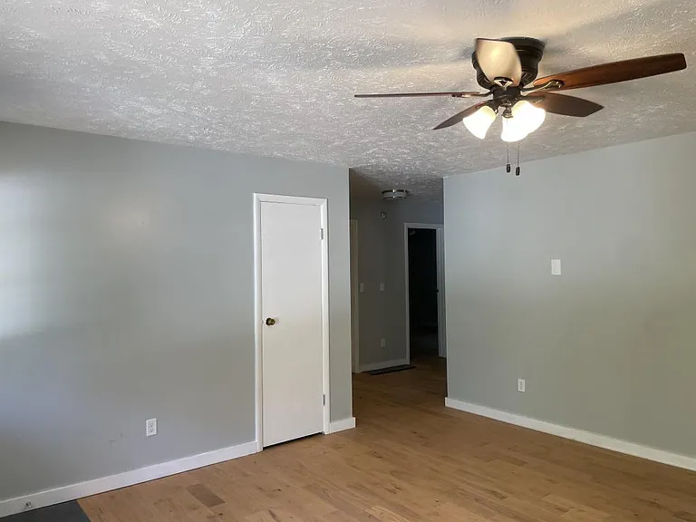 3663 Park Ln — Photo 5