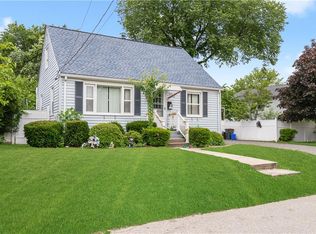 87 Elm St, Johnston, RI 02919