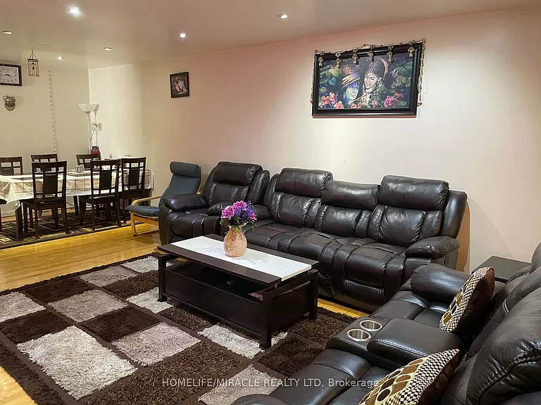 3443 Chipley Cres — Photo 4