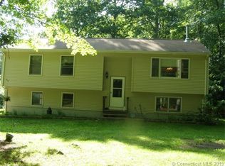 65 Rood Rd, Hampton, CT 06247