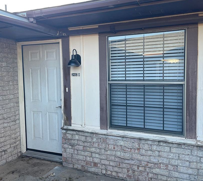 1st image of 2402B N Grand Blvd #559