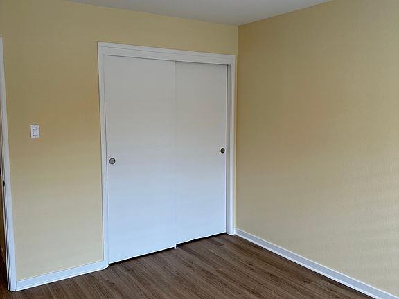 5th image of 2429 Clement St APT 1