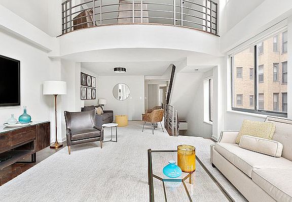 3rd image of 415 E 57th St #904