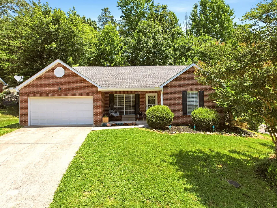 8400 Lesley Marie Ln