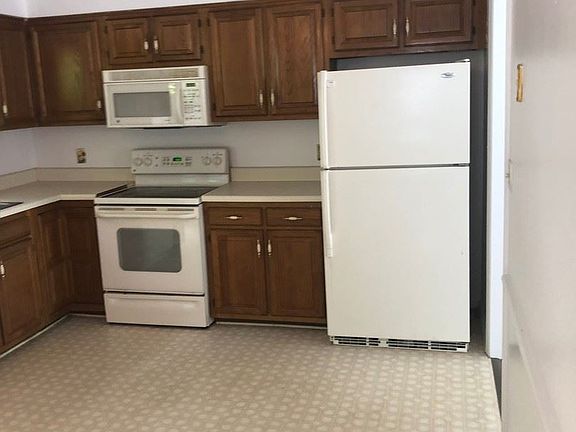 4th image of 2808 Lansing Dr SW