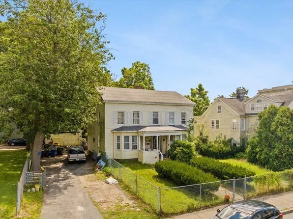 225 High St, Fall River, MA 02720