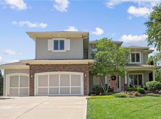 16400 Oakmont St, Overland Park, KS 66221