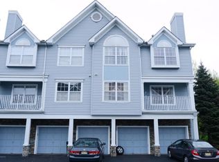 185 Prestwick Way, Edison, NJ 08820