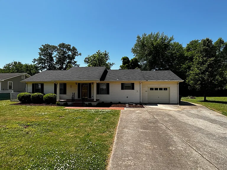 2519 Virginia Blvd NW — Photo 3