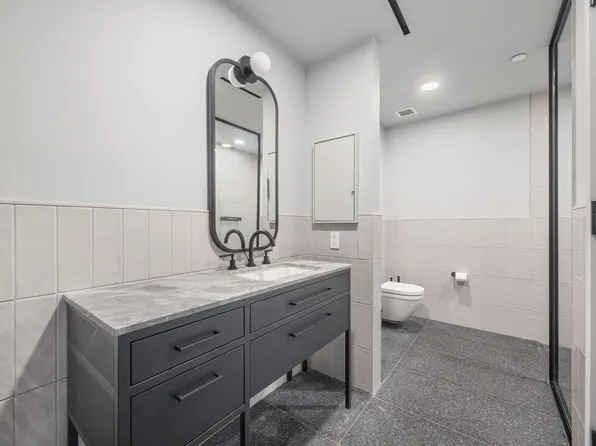 547 West 47th Street image 11 of 29