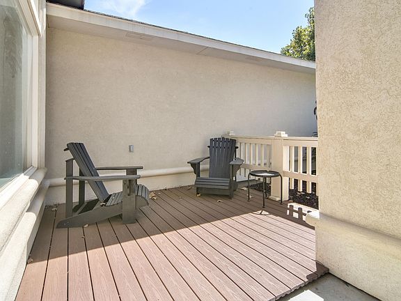 5th image of 2060 Shelley Dr