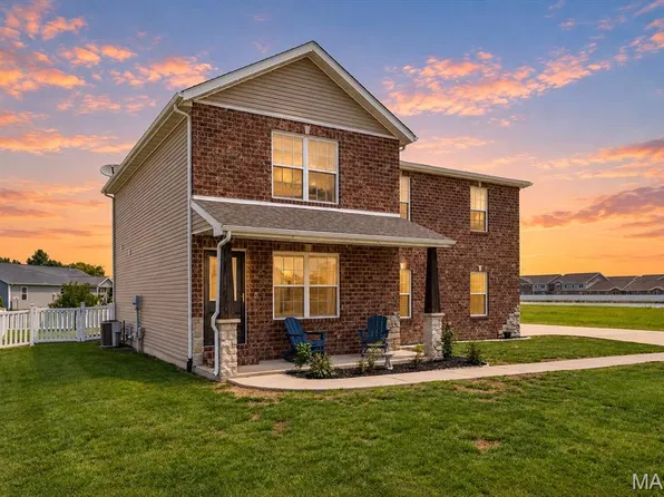 10009 Patriot Dr, Breese, IL 62230