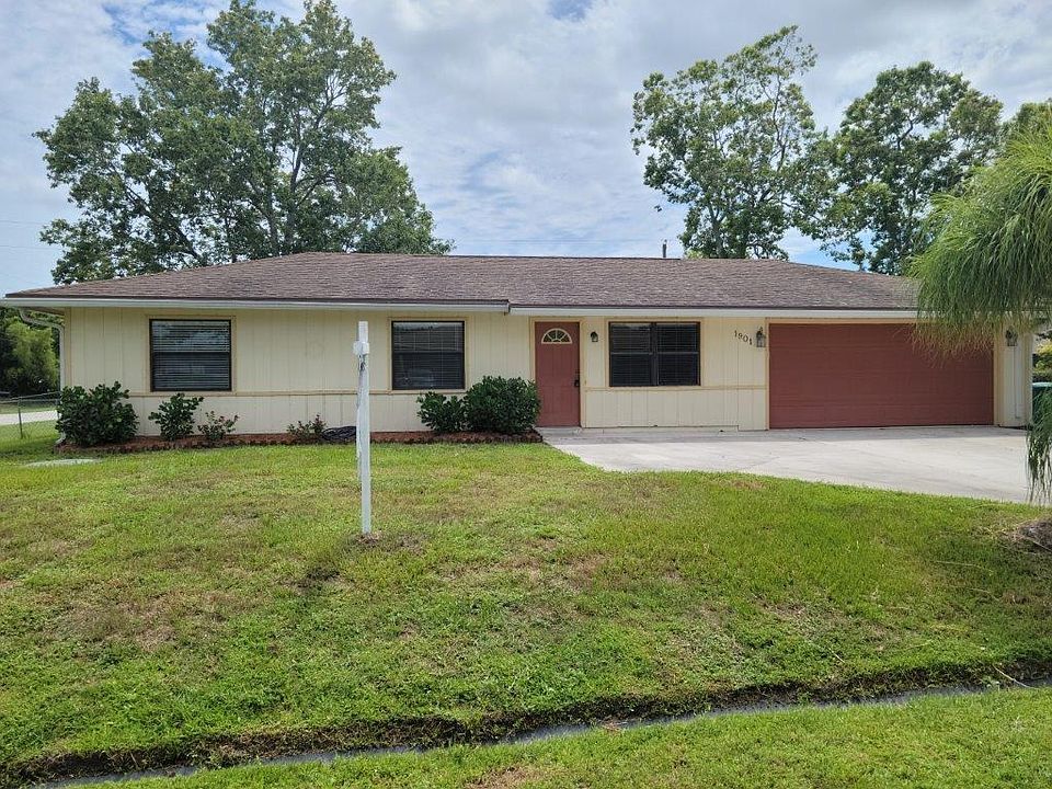 1st image of 1901 SW Morelia Ln