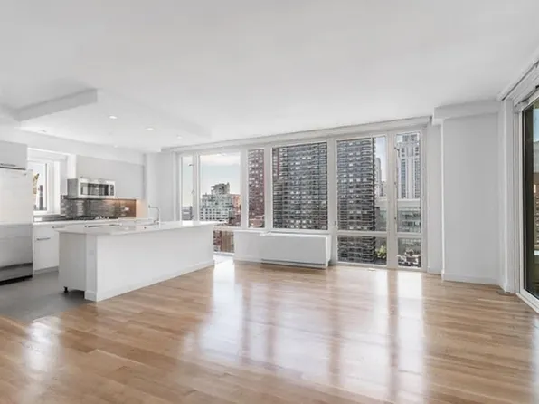 501 East 74th Street image 19 of 23