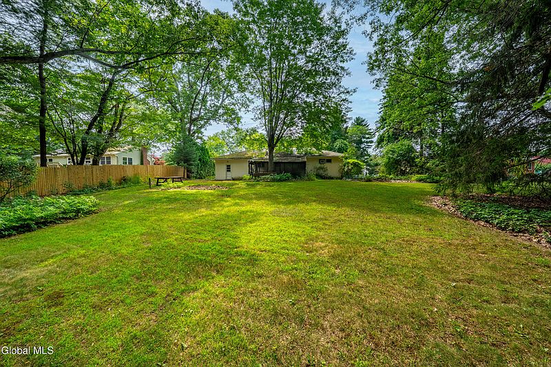 3rd image of 849 Whitney Drive