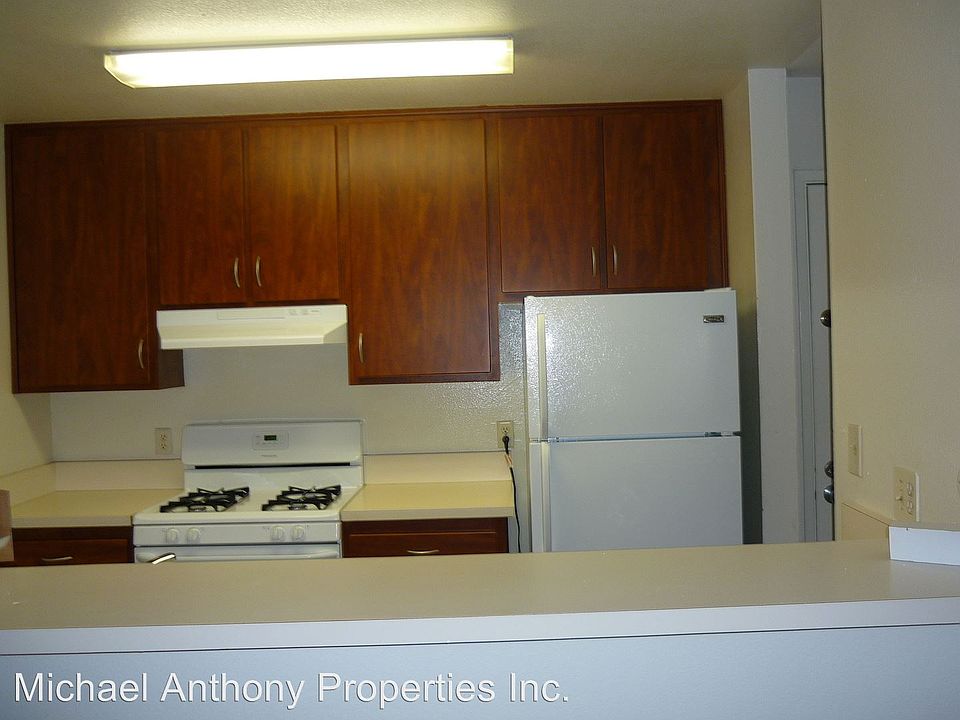 1st image of 1621 Hotel Cir S Unit E102
