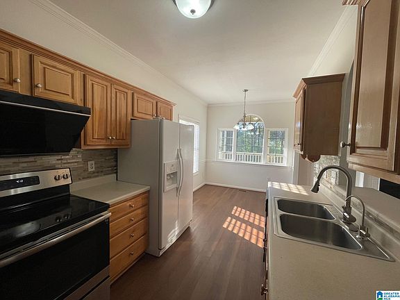 5th image of 140 Heather Ln