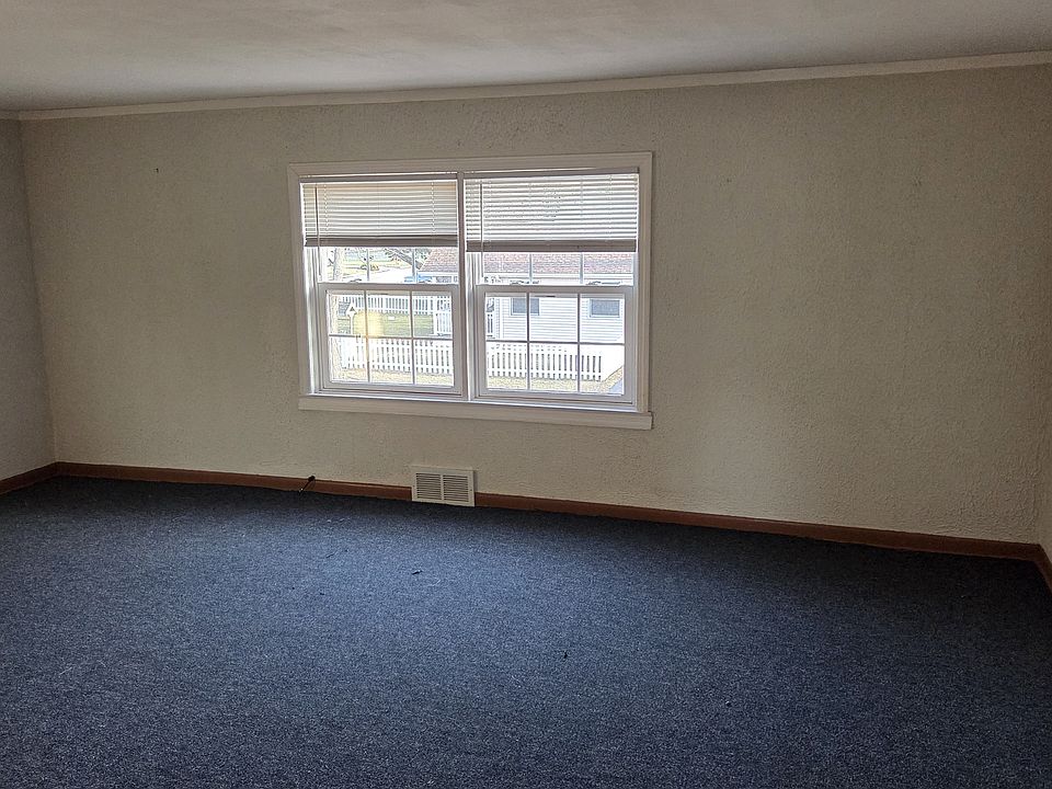2nd image of 944 Park Ave #2