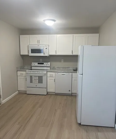 607 E Main St #1 — Photo 22