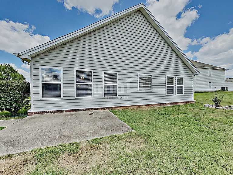 5507 Middlebury Dr — Photo 18