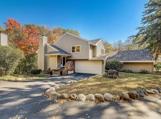 8865 Basswood Rd, Eden Prairie, MN 55344