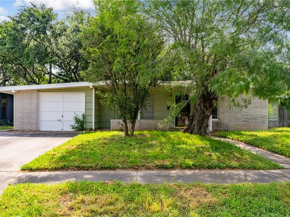 734 Santa Elena Dr, Kingsville, TX 78363