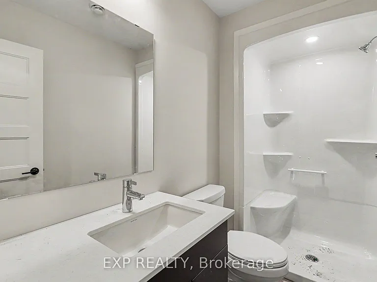 1089 Notre Dame St #2 — Photo 5