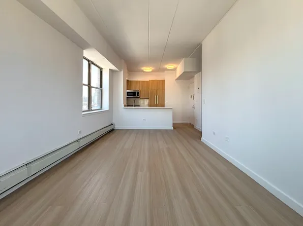 301 Elizabeth Street image 1 of 15