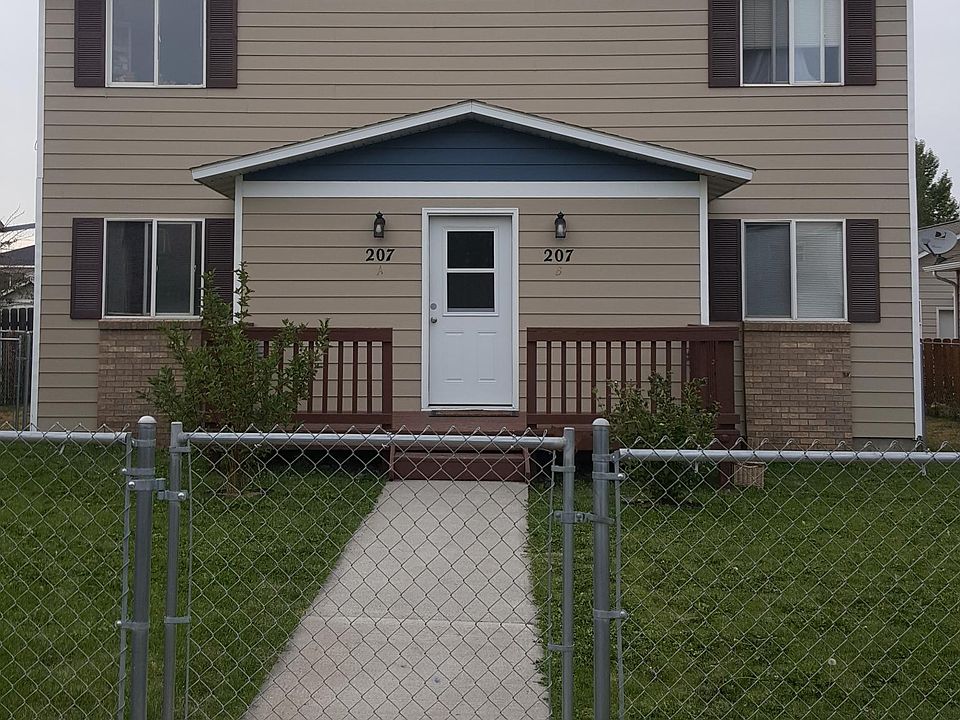 1st image of 207 10th St #A
