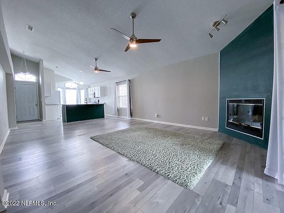 3rd image of 2860 SUTTON ESTATES Circle N