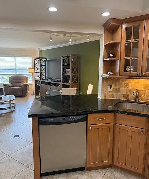 3700 Galt Ocean Dr #612 — Photo 9