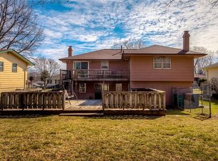 4016 81st St, Urbandale, IA 50322