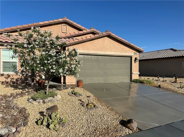 5460 S Chippewa St, Pahrump, NV 89061